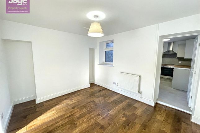 45, Mount Pleasant Road, Risca Newport photo 5