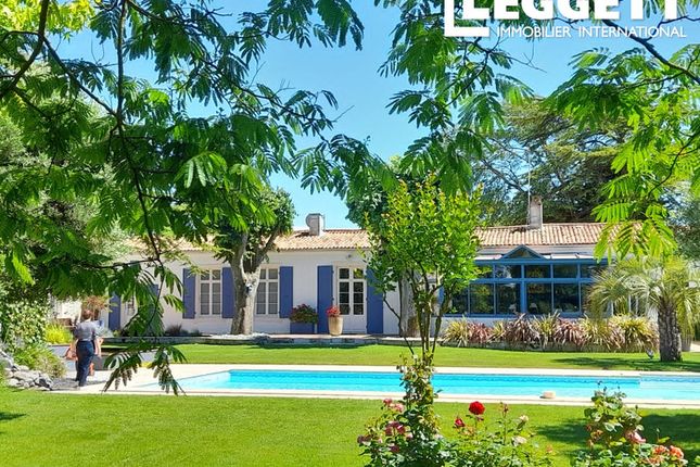 Villa for sale in La Rochelle, Charente-Maritime, Nouvelle-Aquitaine