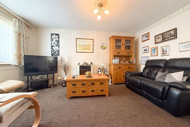 11 Pontymason Court, Newport photo 3