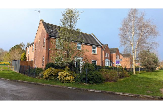 Detached house for sale in Swallow Crescent, Ravenshead, Nottingham