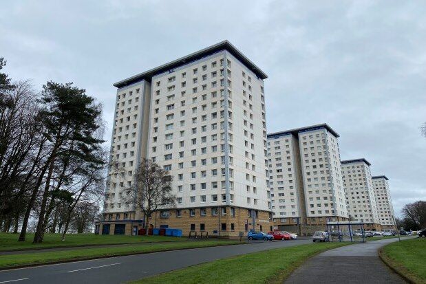 Thumbnail Flat to rent in Seaton Place, Falkirk