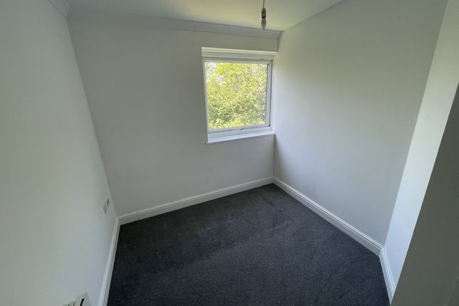 42, Dearne Walk, Bedford photo 5