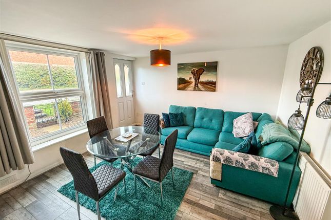 9, Stewton Lane, Louth photo 2