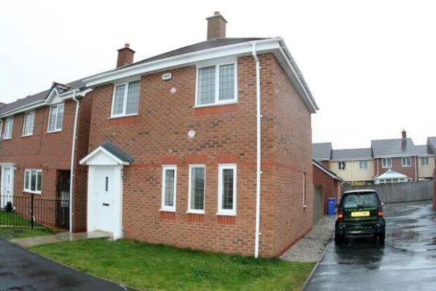Thumbnail Property to rent in Bradgate Close, Warrington