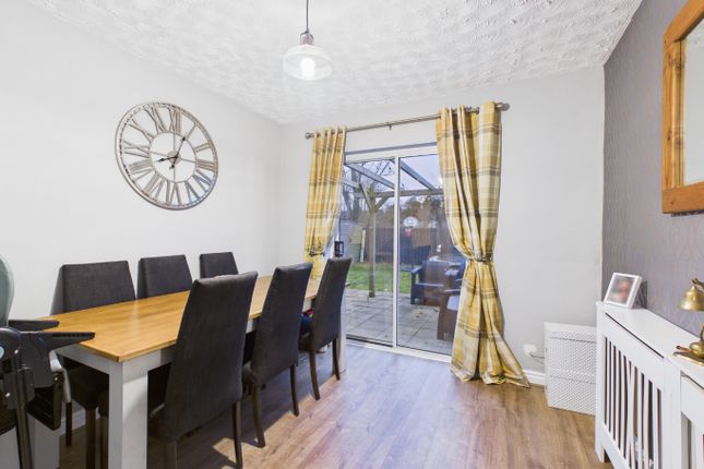 32, Eastmount Avenue, Hull photo 3
