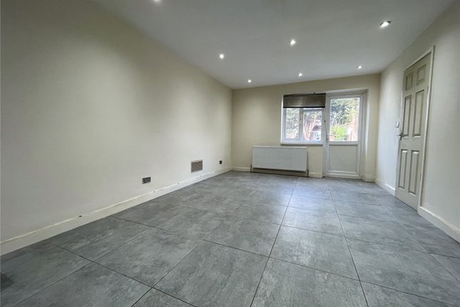 52, The Crossways, Greater London photo 2