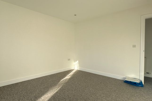 Flat C Twin Pines, 3, Princes Road, Ferndown photo 5