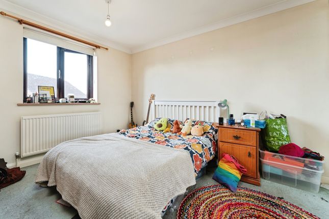 16, Dalton Way, Ely photo 5