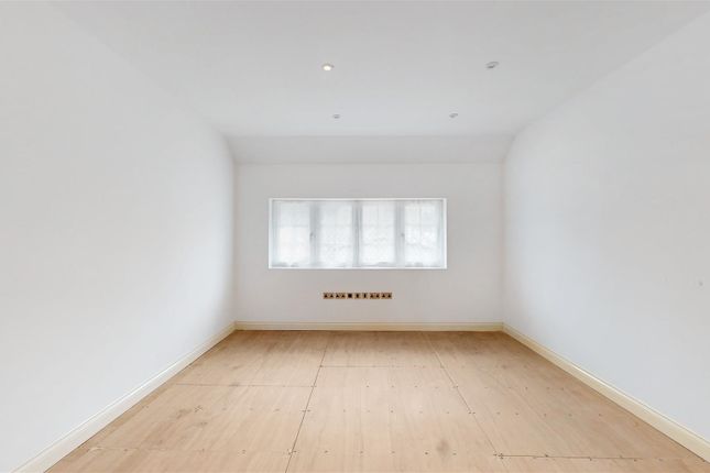 19, Neeld Crescent, Middlesex photo 4