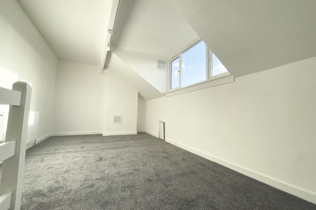21, Banstead Street West, Leeds photo 5