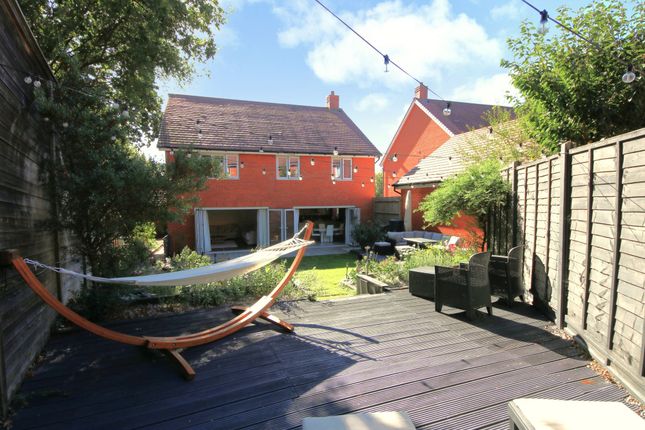 96 Cleverley Rise, Southampton photo 4