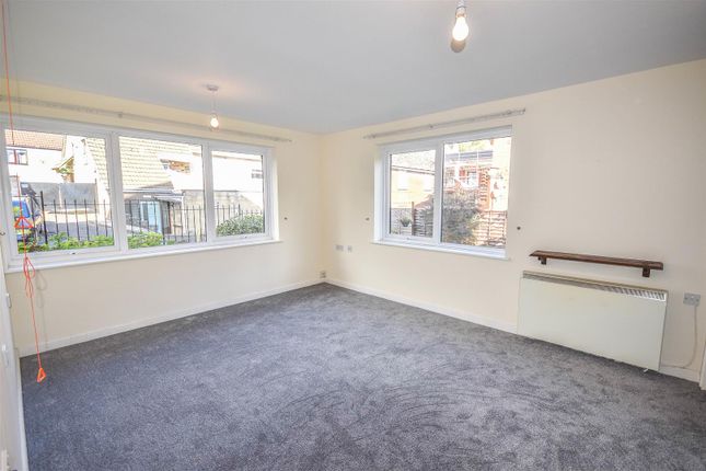 1 Champions Court, Henlow Drive, Dursley photo 2
