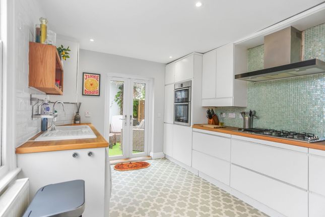 32 Payne Avenue, Hove photo 3