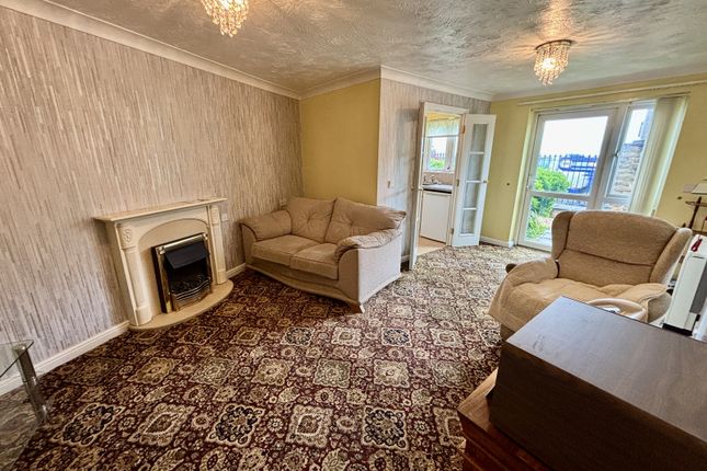 6 Trafalgar Court, East Terrace, Penzance photo 2