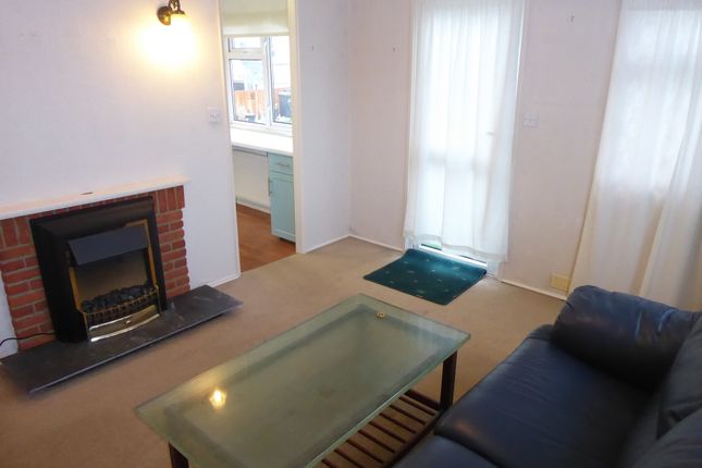 56 Western Avenue, Penton Park, Chertsey photo 4