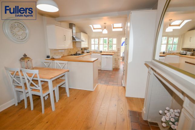84, Hoppers Road, Winchmore Hill photo 4