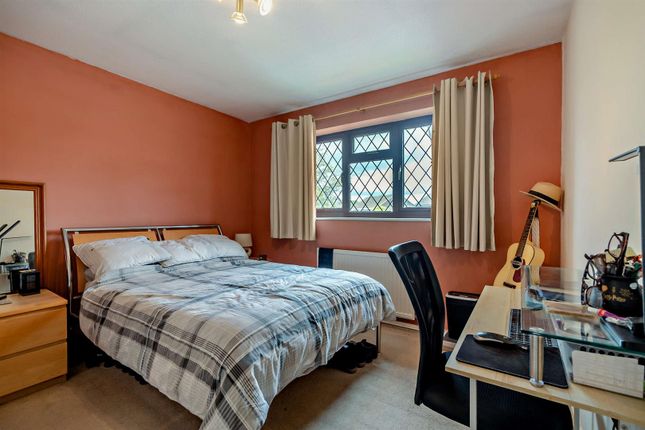 4, Isenburg Way, Hemel Hempstead photo 4