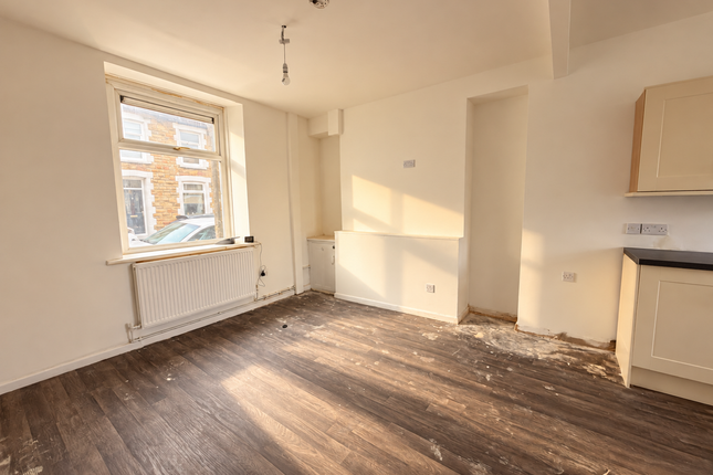 26, Adams Street, Tonypandy photo 4
