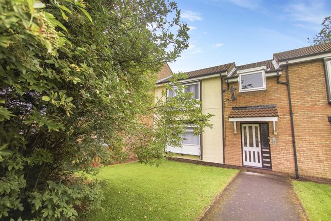 Thumbnail Flat to rent in Wensleydale, Wallsend