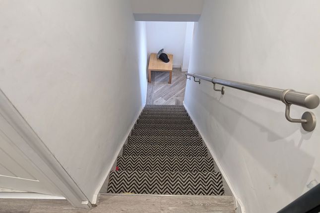 25, Broadwater, Gateshead photo 2