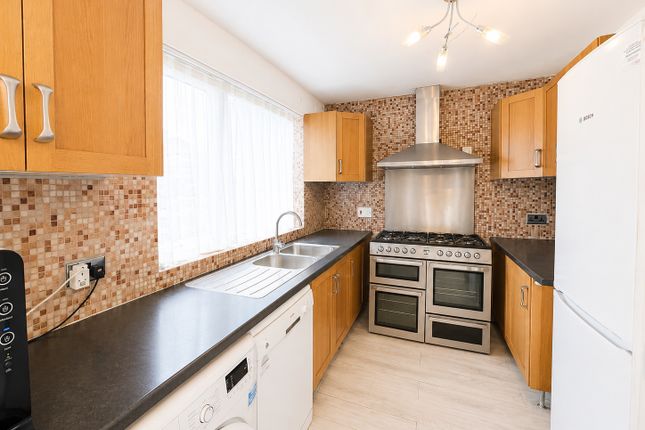 38, Lambs Terrace, Great Cambridge Road, Edmonton photo 4