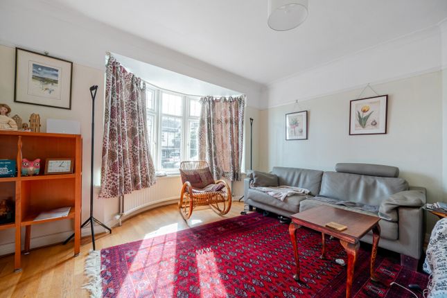 17, Cranmer Avenue, East Sussex photo 2