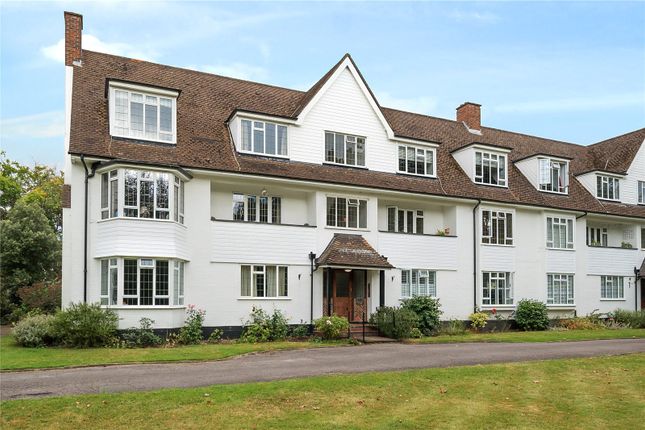 Thumbnail Flat for sale in Watts Road, Thames Ditton