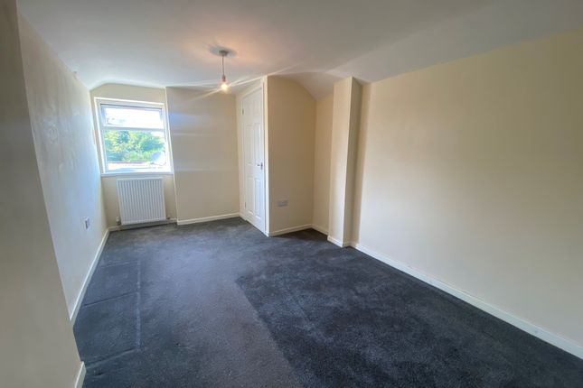 29, Pant Yr Heol, Neath photo 5