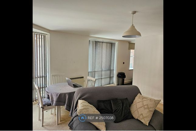 Lounge 3