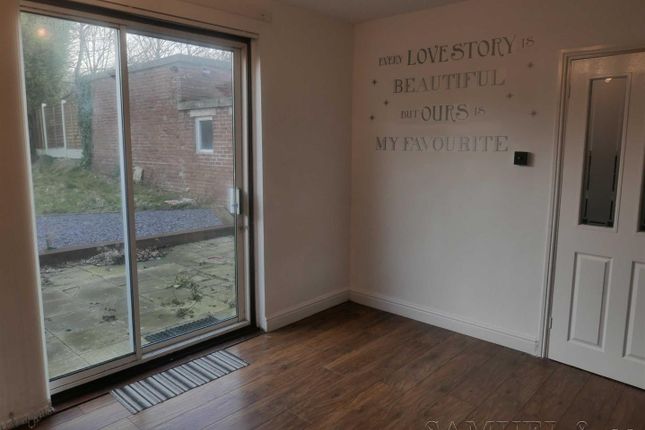 29, Chester Place, Walsall photo 4