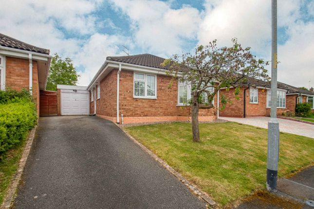 Thumbnail Bungalow for sale in Snowshill Close, Church Hill North, Redditch, Worcestershire