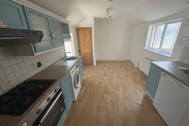 First Floor Flat, 107 Crwys Road, Caerdydd photo 4