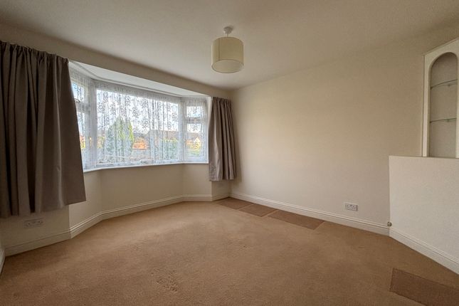 Master Bedroom (1)