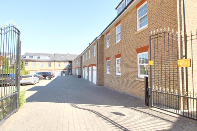 Flat for sale in Manor Street, Berkhamsted