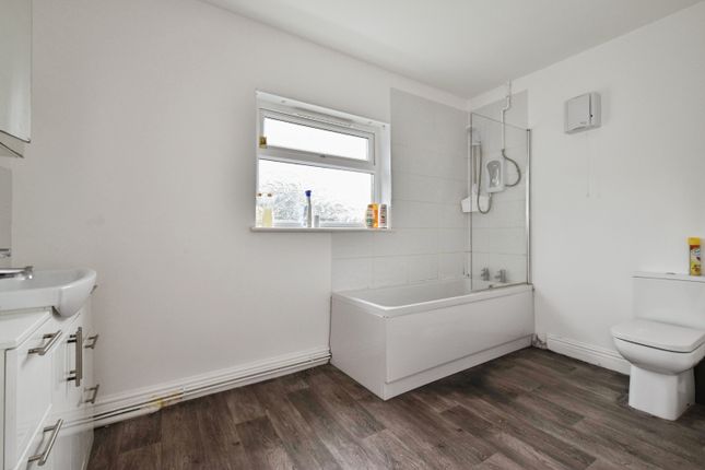 57, Pantyffynnon Road, Ammanford photo 4