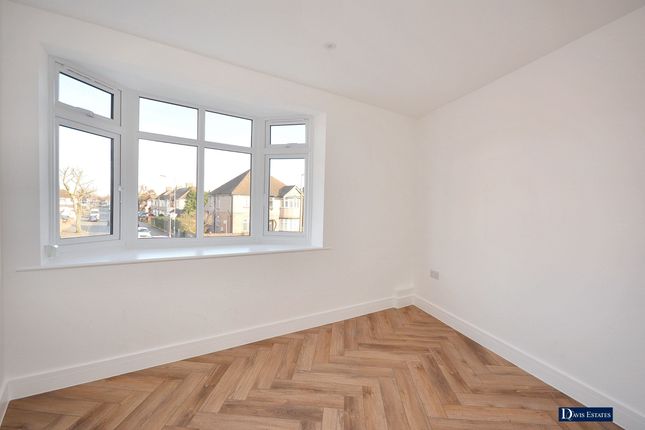 189a Ardleigh Green Road, Hornchurch photo 4