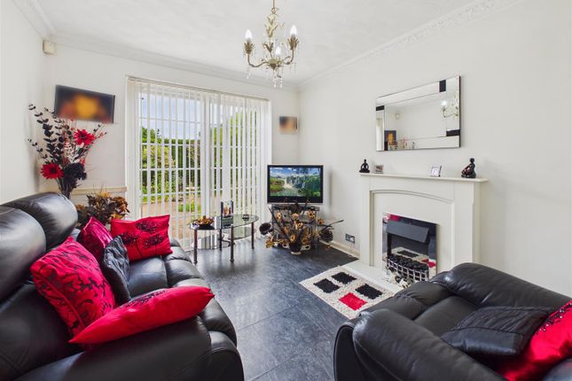 10, Lund Avenue, Cottingham photo 4