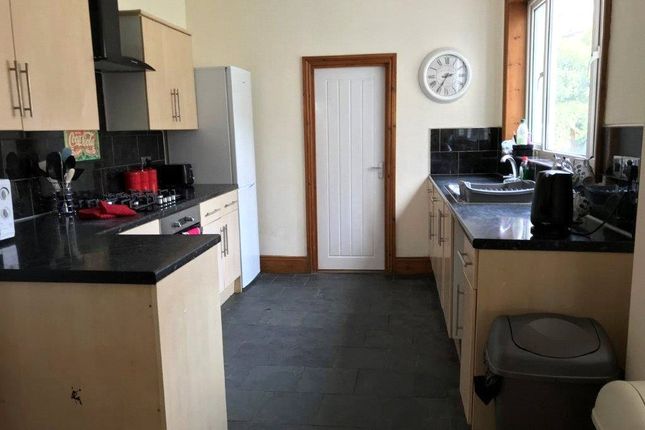 12, Gladys Avenue, Hampshire photo 3