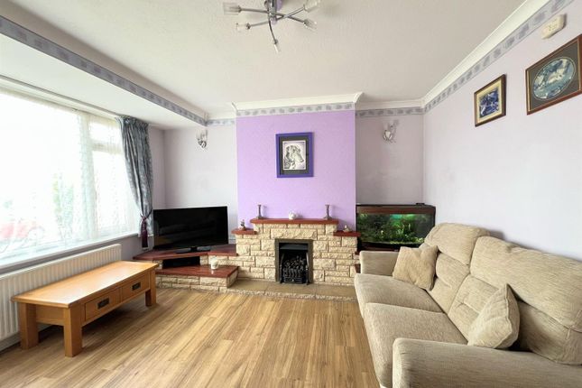 20, Woodford Crescent, Plymouth photo 2