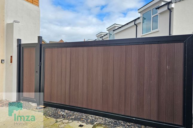 114 Rake Lane, Wallasey photo 2