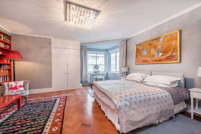 Thumbnail Flat for sale in Arlington Street, St James's, London