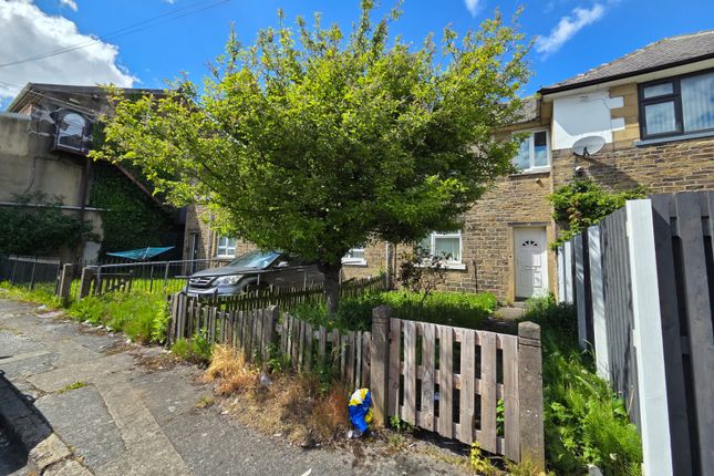 4 Hardaker Street, Bradford photo 2