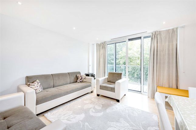 Flat to rent in Oswald Building, 374 Queenstown Road, London