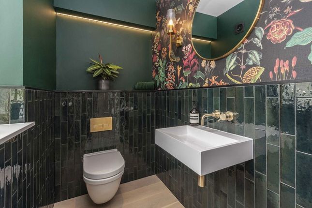 NY House 8, 262H, Knights Hill, London photo 4
