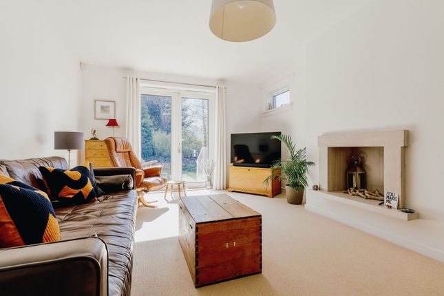 3 Hillpark Way, Edinburgh photo 2