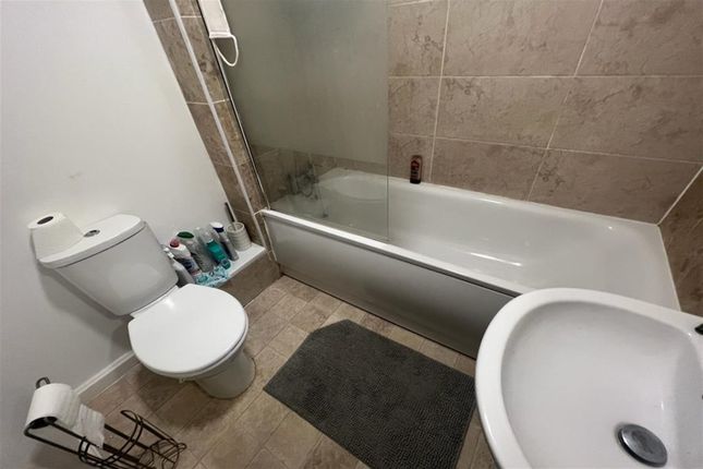 Flat for sale in Dudley Court, Howard Road, South Norwood
