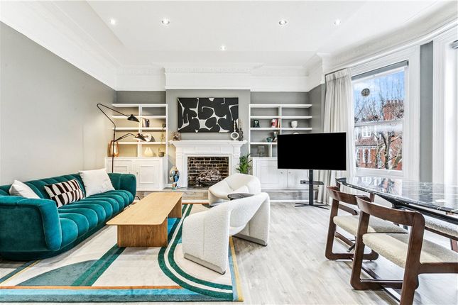 Flat for sale in Wetherby Mansions, Earls Court Square, London