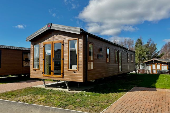 Thumbnail Mobile/park home for sale in Felmoor Park, Eshottheugh, Felton, Northumberland