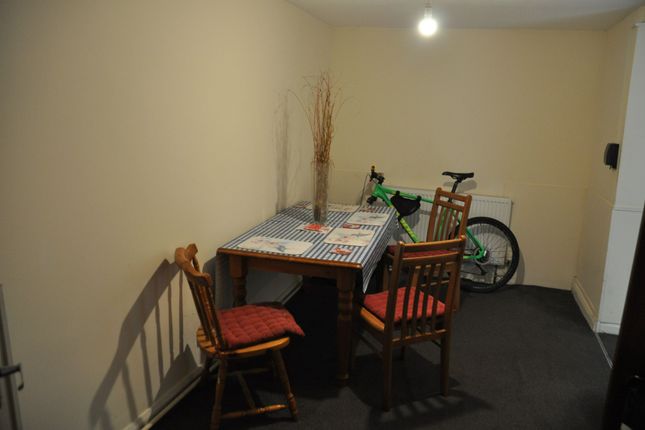 6 Moreton Road, Holyhead photo 5