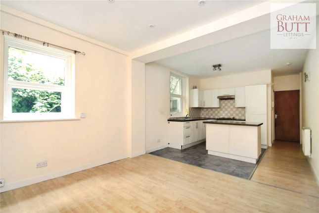 Flat 2, 31, South Terrace, Littlehampton photo 4